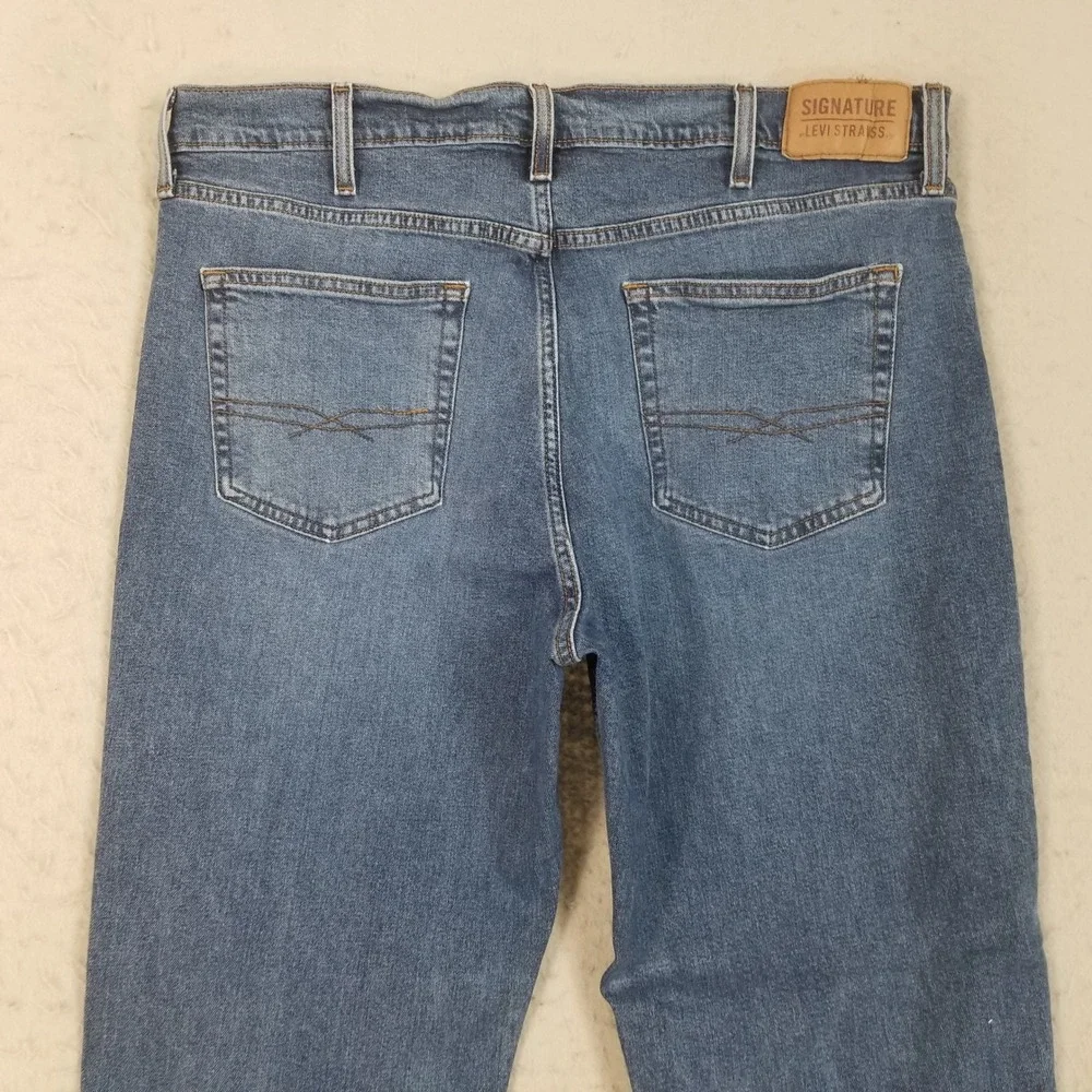 Signature by Levi Strauss & Co. signature by